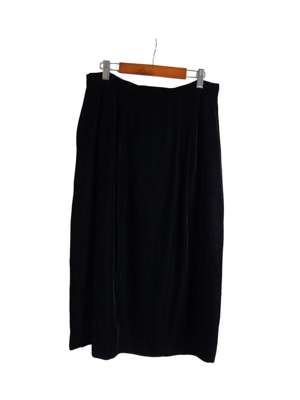 Helene Sidel Vintage Black Velvet Mini Length Skirt A-line Zipper Closure Sz 12